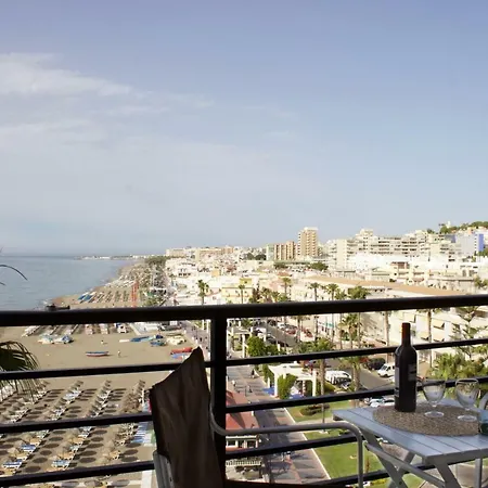 Sea Front With Spacious Balcony Santa Clara * טורמולינוס